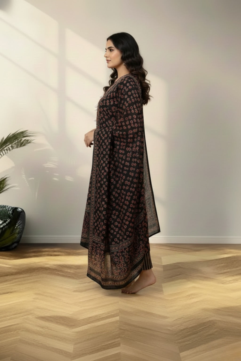 Round neckline crape kurti set